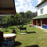 Hotel Rukavychka